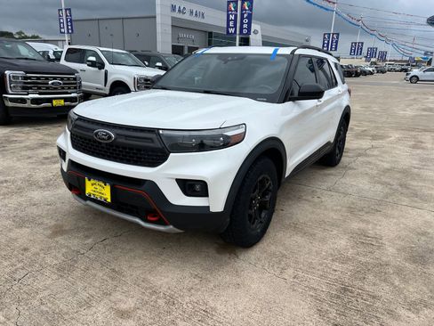 Used 2022 Ford Explorer Timberline w/ Timberline Technology Package AWD/4WD image 7