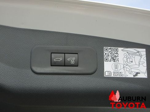 New 2026 Toyota Crown Signia image 5