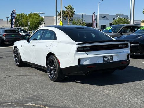 New 2026 Dodge Charger Scat Pack w/ Blacktop Package AWD/4WD image 4