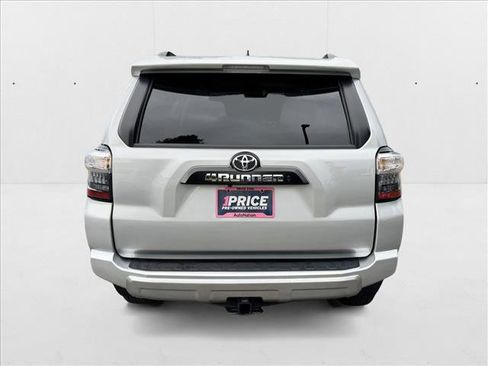 Certified 2024 Toyota 4Runner TRD Off-Road image 6