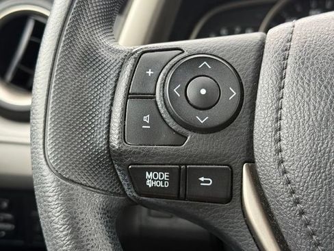 Used 2013 Toyota RAV4 LE AWD/4WD image 26