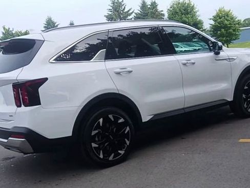 New 2026 Kia Sorento EX AWD/4WD image 3