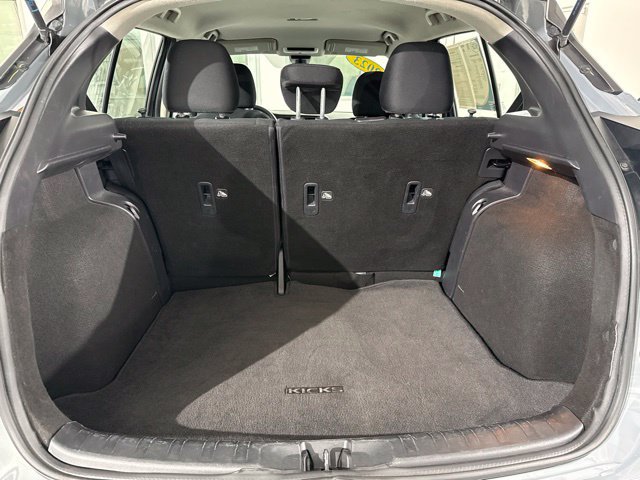 Used 2023 Nissan Kicks SV FWD image 10