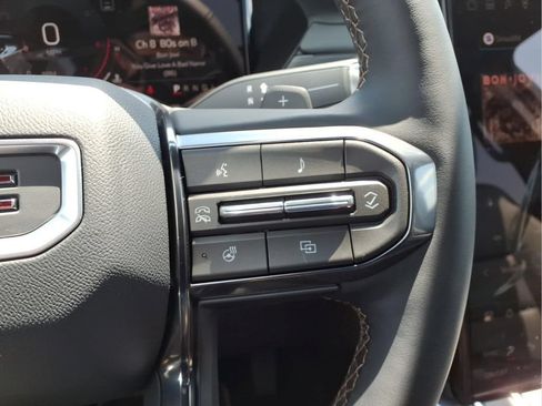 New 2026 GMC Acadia AT4 w/ Luxury Package AWD/4WD image 12