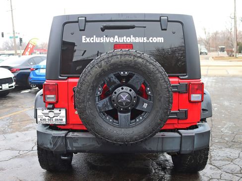 Used 2014 Jeep Wrangler Unlimited Sport w/ Quick Order Package 24S AWD/4WD image 17