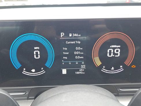 Used 2025 Hyundai Kona SEL image 17