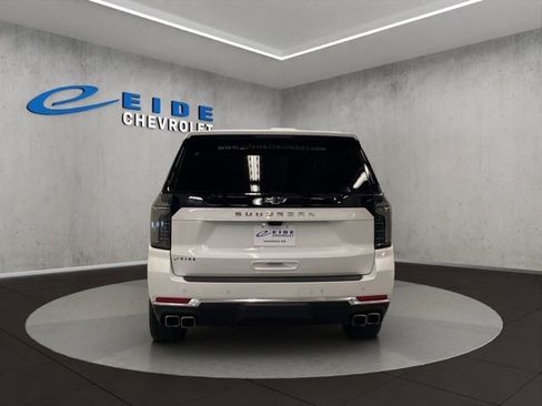 Used 2025 Chevrolet Suburban High Country AWD/4WD image 5