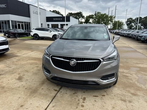 Used 2019 Buick Enclave Essence FWD image 5