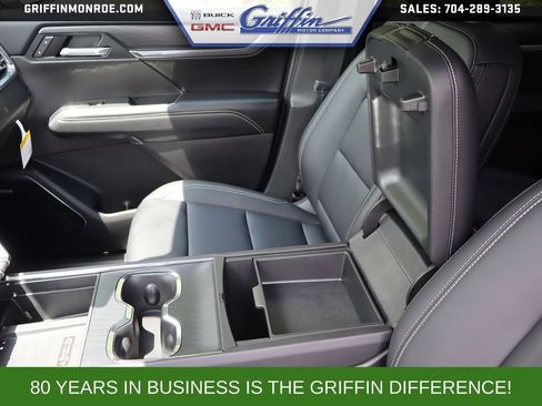 New 2026 GMC Acadia Elevation w/ Black Edition FWD image 29
