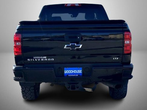 Used 2019 Chevrolet Silverado 2500 LTZ w/ Midnight Edition image 6