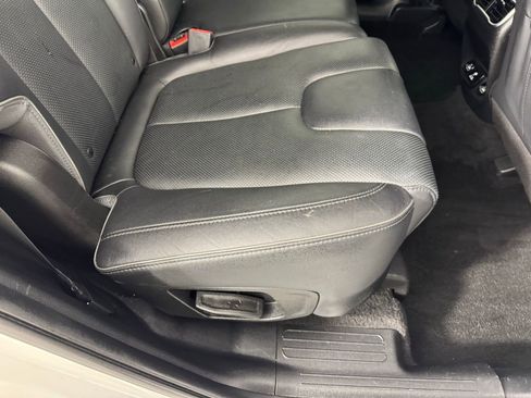 Used 2023 Hyundai Santa Fe Limited image 31