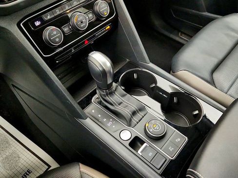 Used 2021 Volkswagen Atlas SEL Premium AWD/4WD image 17