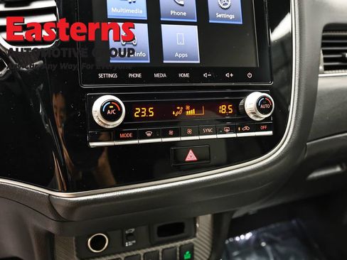 Used 2020 Mitsubishi Outlander SEL AWD/4WD image 18