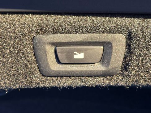 Used 2025 Lucid Air Pure image 72