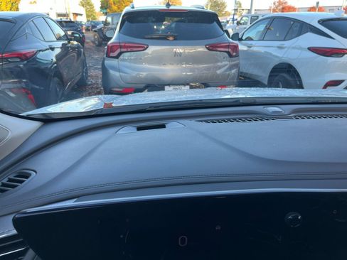 Used 2025 Buick Encore GX Preferred image 32