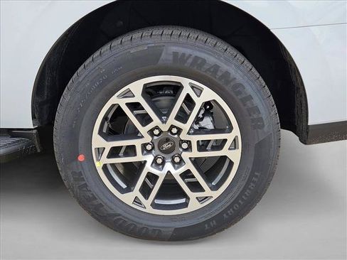 New 2026 Ford Expedition Active RWD image 10