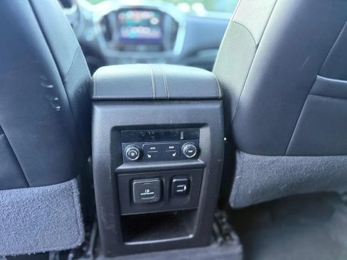 Used 2018 Chevrolet Traverse Premier w/ Redline Edition AWD/4WD image 11
