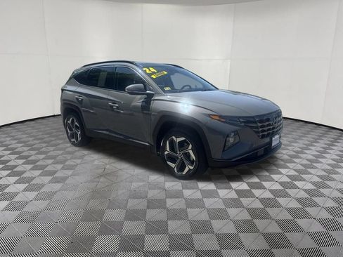 Used 2024 Hyundai Tucson Limited AWD/4WD image 3