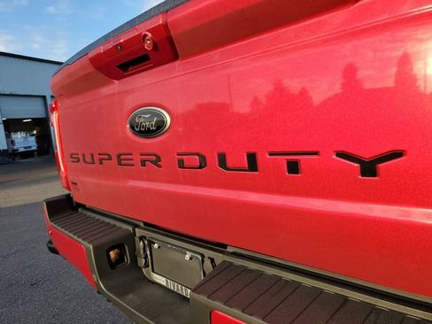 Used 2025 Ford F250 Lariat w/ Lariat Ultimate Package image 7