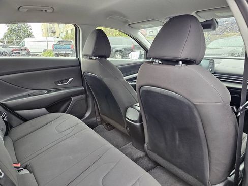 Used 2023 Hyundai Elantra Blue FWD image 13