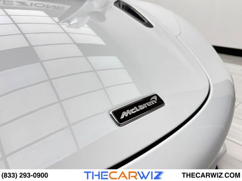 Used 2024 McLaren 750S Spider image 9