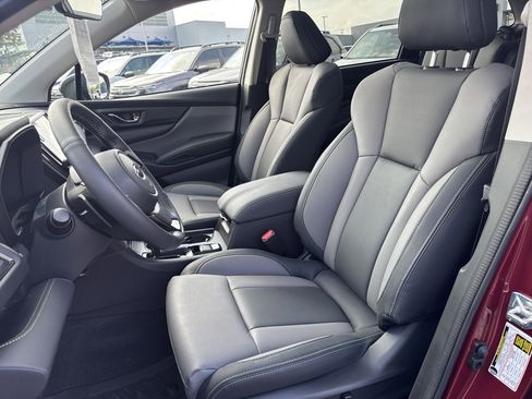 Used 2025 Subaru Ascent Onyx Edition image 25
