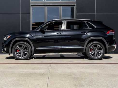 Used 2021 Volkswagen Atlas Cross Sport SE image 9