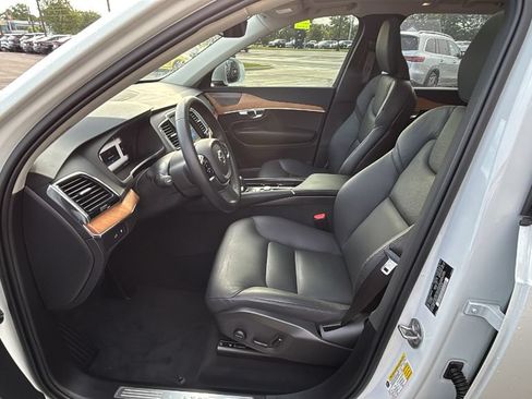 Certified 2025 Volvo XC90 T8 Plus w/ Protection Package AWD/4WD image 24