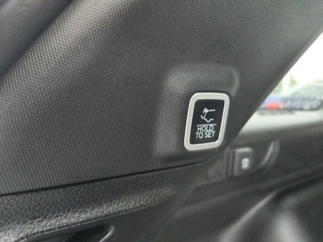 Used 2025 Jeep Grand Cherokee 4WD image 36