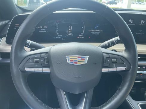 Certified 2024 Cadillac XT4 Luxury w/ Cold Weather Package FWD image 11