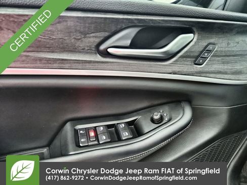 Used 2023 Jeep Grand Cherokee L Limited w/ Trailer Tow Group (B) AWD/4WD image 21