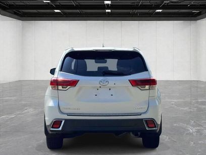 Used 2019 Toyota Highlander XLE