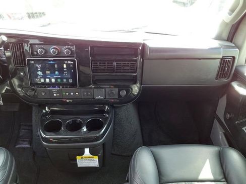 New 2025 GMC Savana 2500 Extended w/ Driver Convenience Package image 17