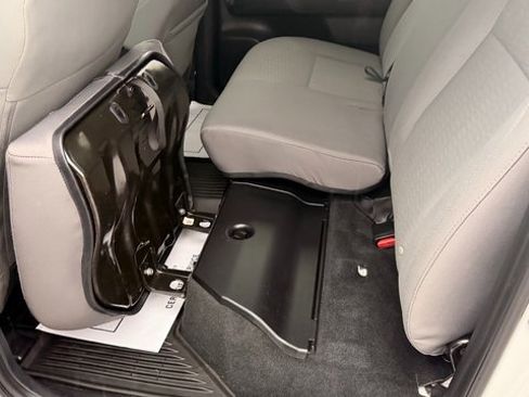 Used 2018 Toyota Tacoma SR5 image 36