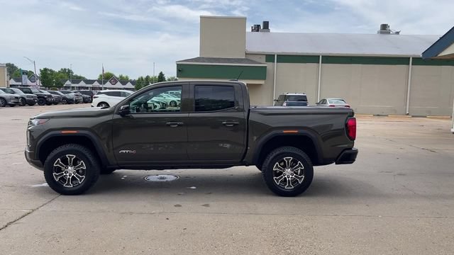 Used 2023 GMC Canyon AT4 w/ Technology Package AWD/4WD image 5
