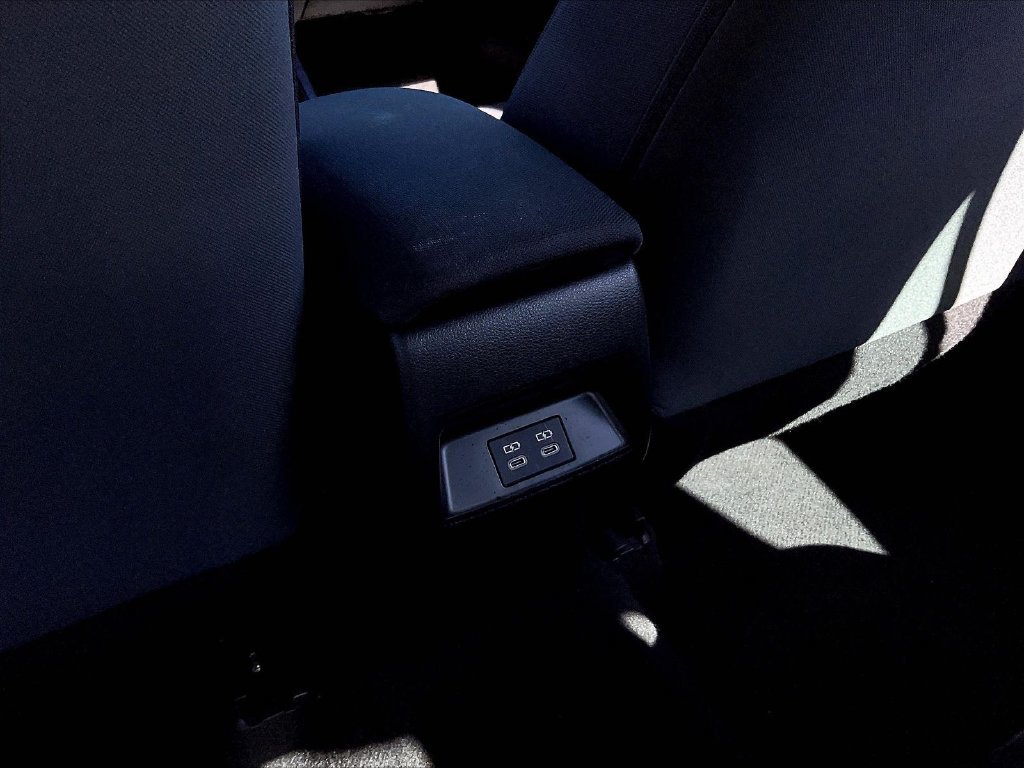 Used 2026 Toyota Corolla SE FWD image 11