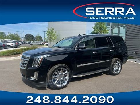 Used 2020 Cadillac Escalade Luxury w/ LPO, Radiant Package AWD/4WD image 1