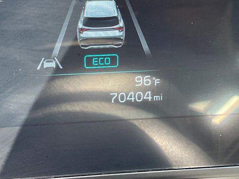 Certified 2023 Kia Sportage EX AWD/4WD image 11