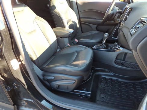 Used 2018 Jeep Compass Limited image 13