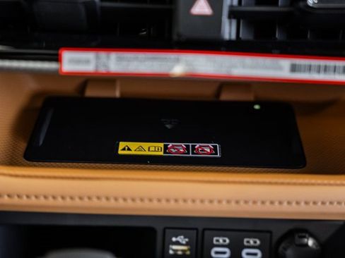 New 2026 Toyota Highlander Platinum image 24