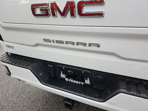 Certified 2023 GMC Sierra 1500 AT4 image 4
