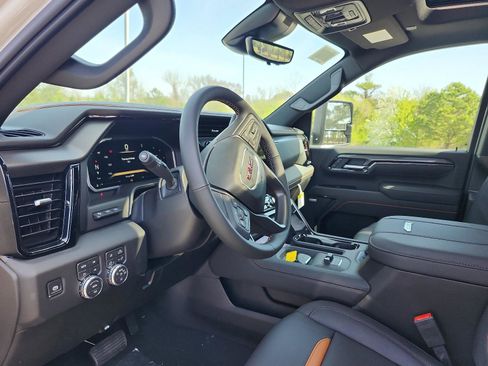 New 2026 GMC Sierra 2500 AT4 w/ AT4 Premium Plus Package AWD/4WD image 13