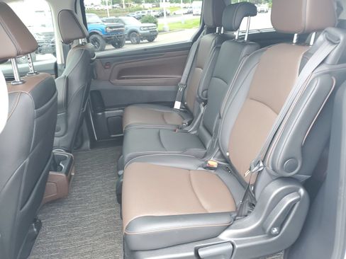 Used 2026 Honda Odyssey Elite image 14