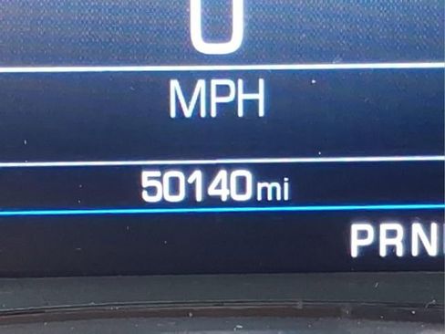 Used 2023 Chevrolet Equinox RS image 32