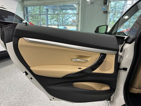 Used 2018 BMW 330i Gran Turismo xDrive image 21