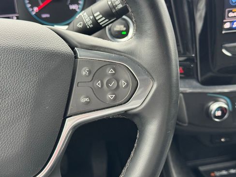 Used 2023 Chevrolet Traverse LT image 30