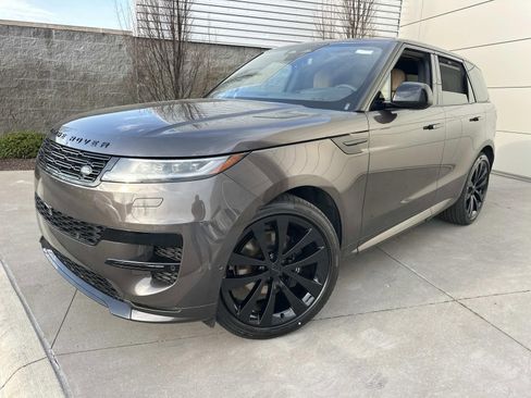 New 2026 Land Rover Range Rover Sport Dynamic SE AWD/4WD image 1