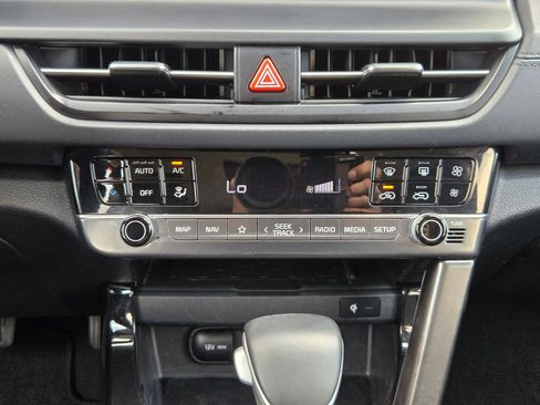 Used 2024 Kia Seltos SX AWD/4WD image 19