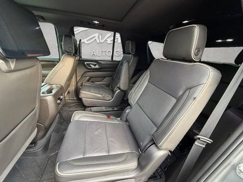 Used 2021 Chevrolet Tahoe Premier w/ Premium Package 2 RWD image 22