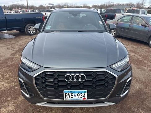 Used 2023 Audi Q5 2.0T Prestige w/ Prestige Package image 2